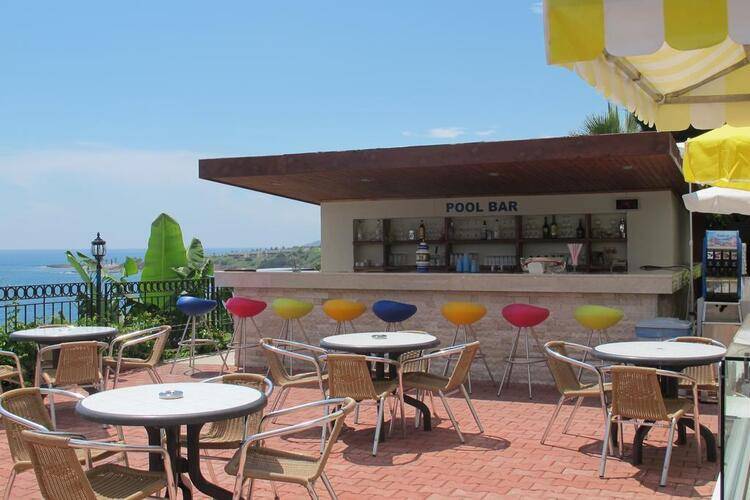 Aska Bayview Hotel