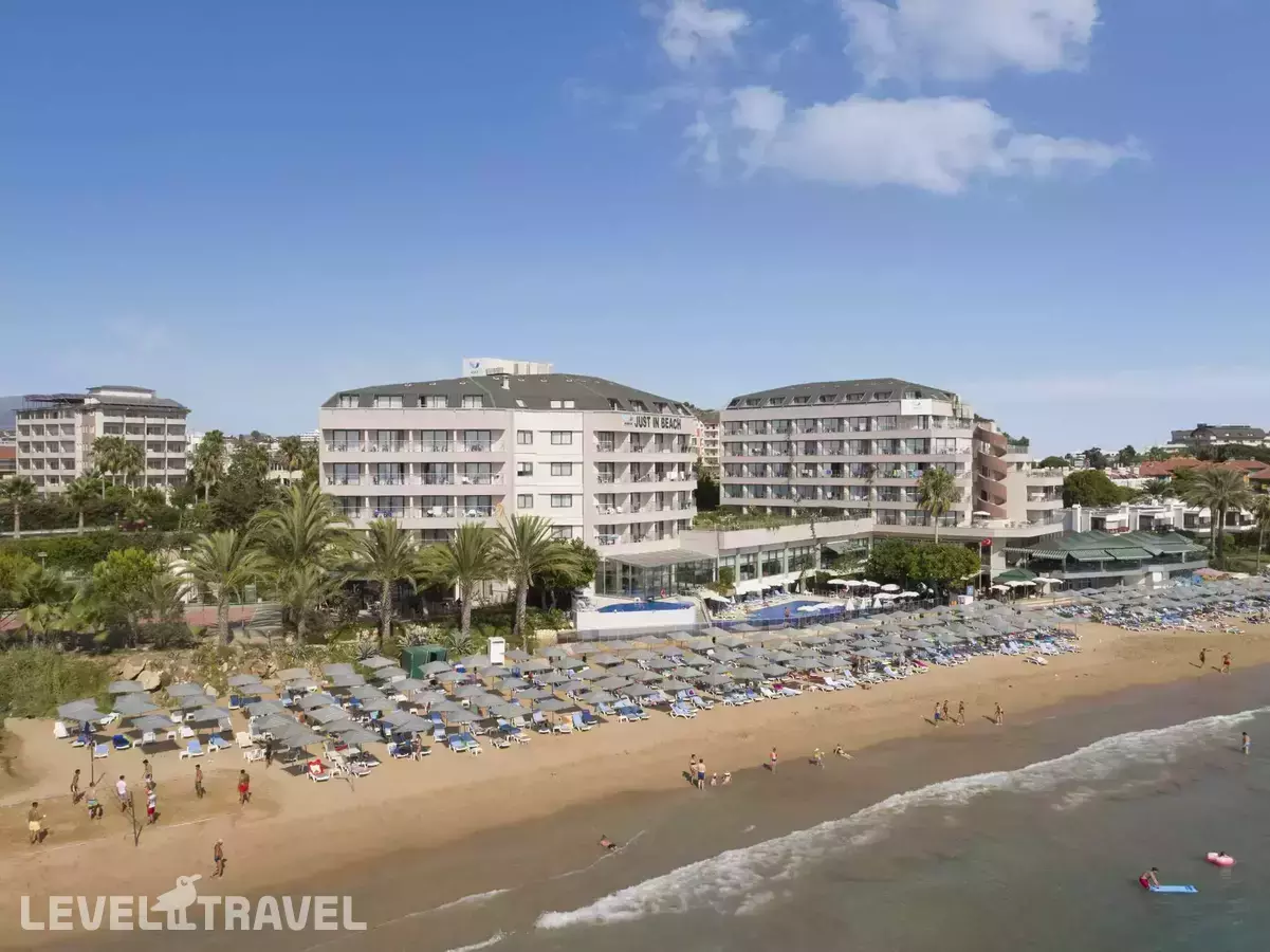 Aska Just In Beach Hotel
