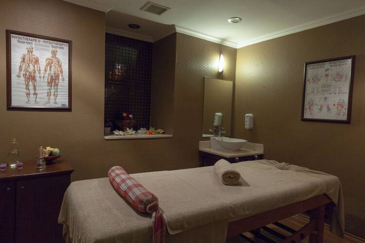 X Life Hotel (Adults Only 16+)