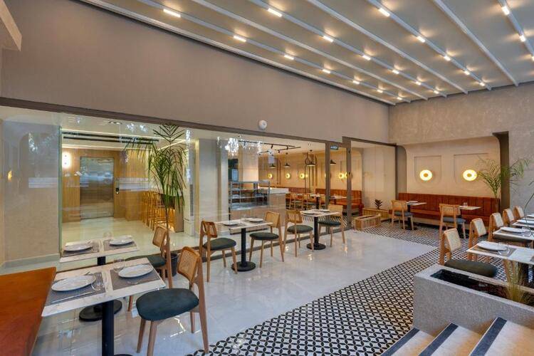 Mesona Blue Hill (Ex. Bodensee Hotel)