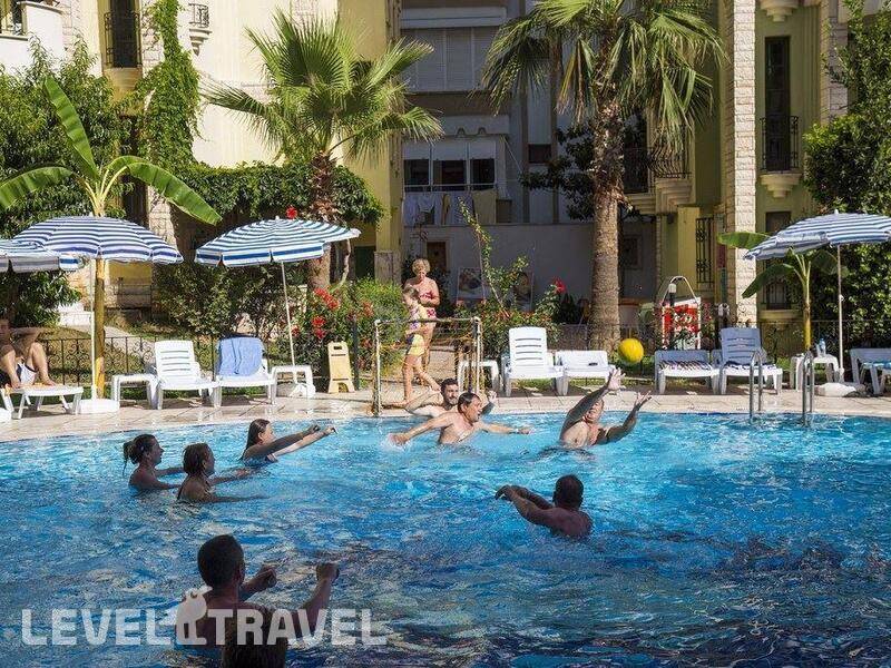 Фотография May Garden Club Hotel