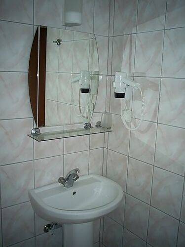 Derin Hotel
