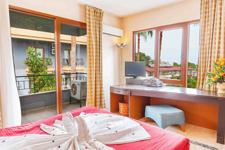 Ruza Beach Hotel (Ex. Belpoint Beach Hotel)