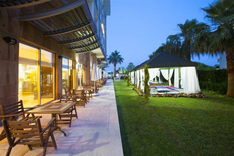 Washington Resort Hotel & Spa (Ex. Aska Washington Resort)