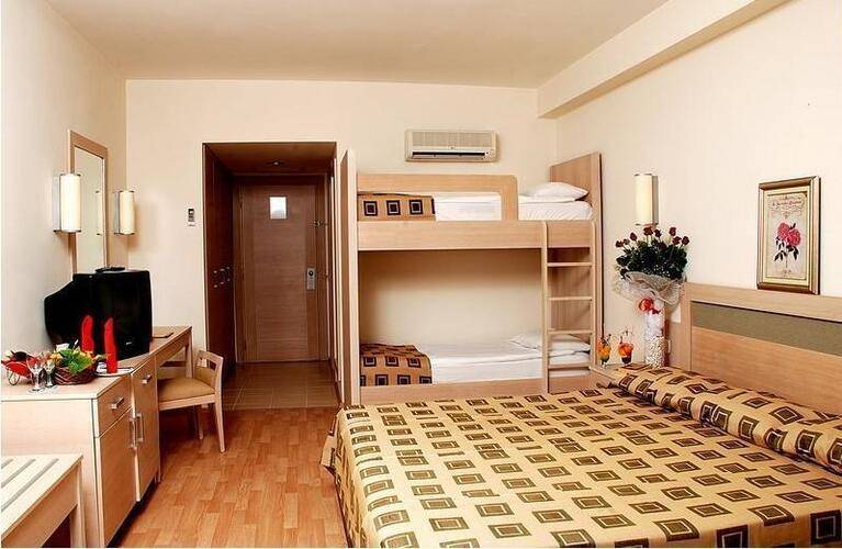 Side Breeze Hotel (Ex. Monachus Park)