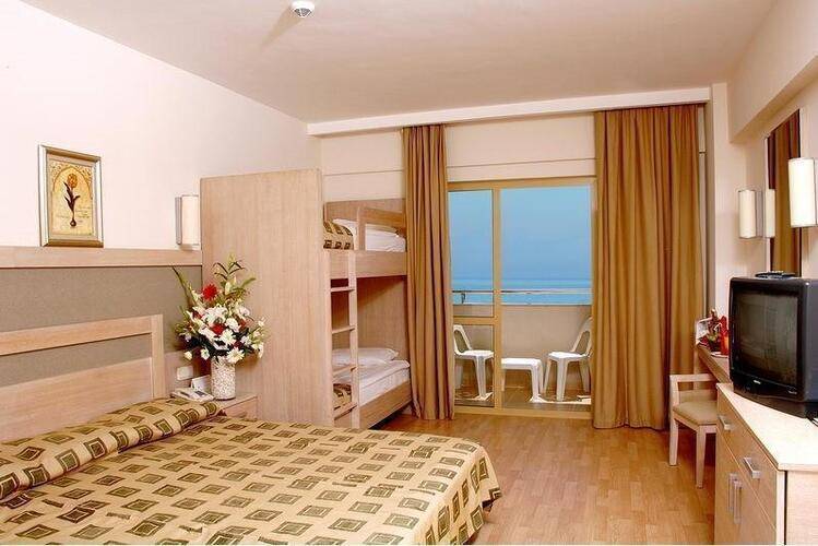 Side Breeze Hotel (Ex. Monachus Park)