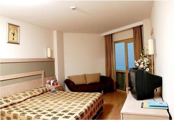 Side Breeze Hotel (Ex. Monachus Park)