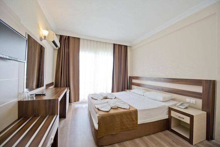 Pyxis Point Hotel