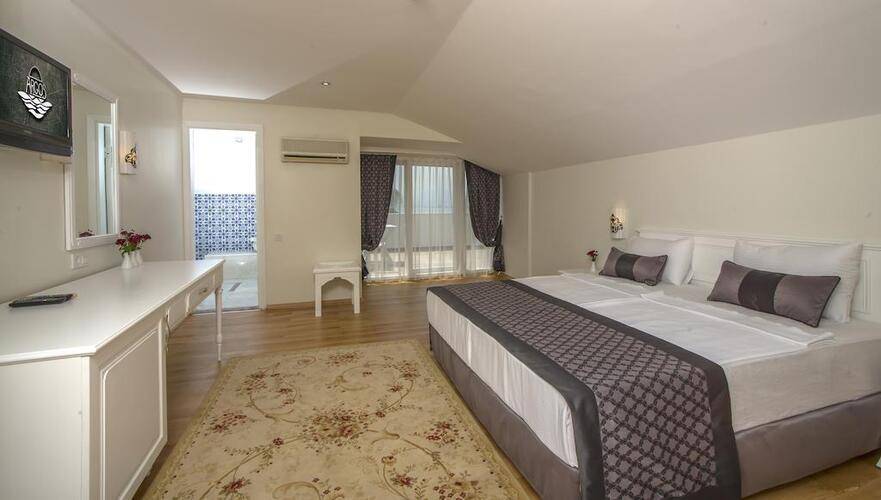 Argos Hotel
