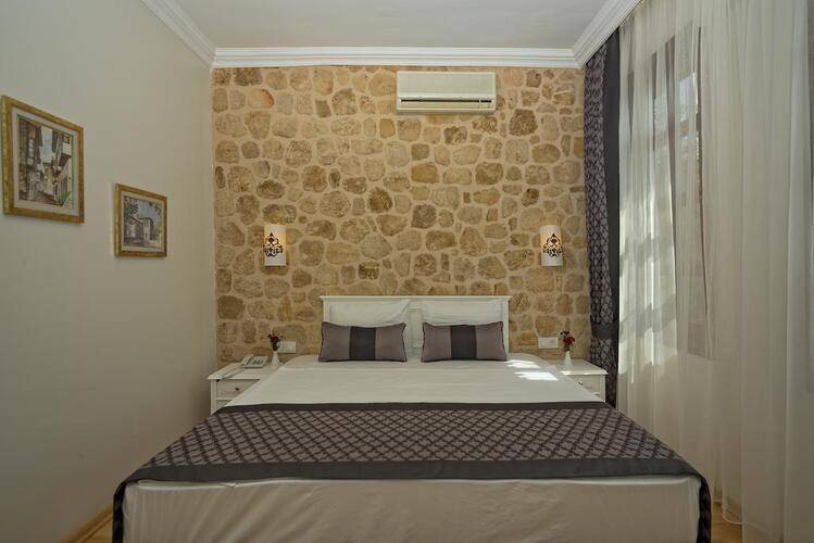 Argos Hotel