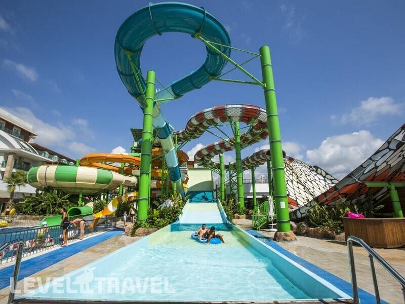 Фотография Crystal Waterworld Resort & Spa