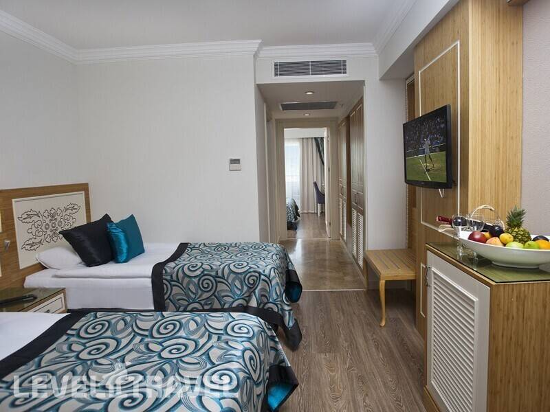 Фотография Crystal Waterworld Resort & Spa