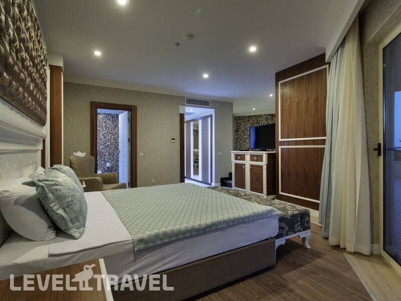 Фотография Crystal Sunset Luxury Resort & Spa