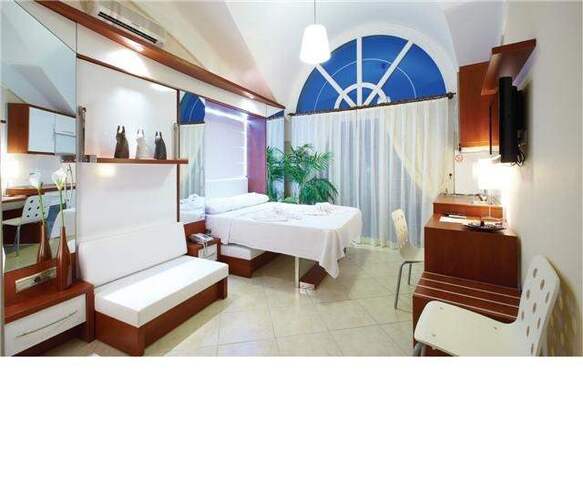 Seahorse Deluxe Hotel & Residence