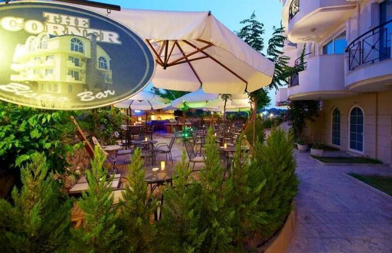 Seahorse Deluxe Hotel & Residence