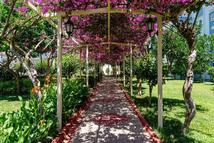 The Garden Beach Hotel (Ex. Ganita Garden Suite)
