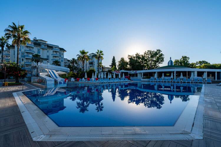 The Garden Beach Hotel (Ex. Ganita Garden Suite)