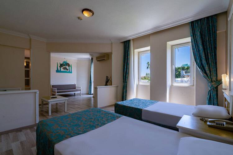The Garden Beach Hotel (Ex. Ganita Garden Suite)