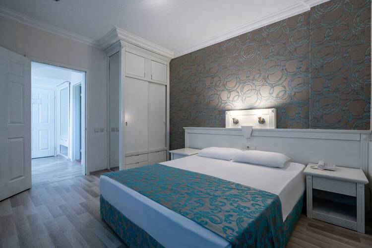 The Garden Beach Hotel (Ex. Ganita Garden Suite)