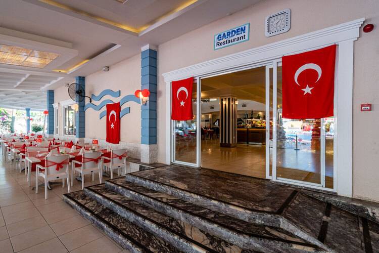 The Garden Beach Hotel (Ex. Ganita Garden Suite)