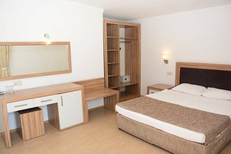 The Garden Beach Hotel (Ex. Ganita Garden Suite)