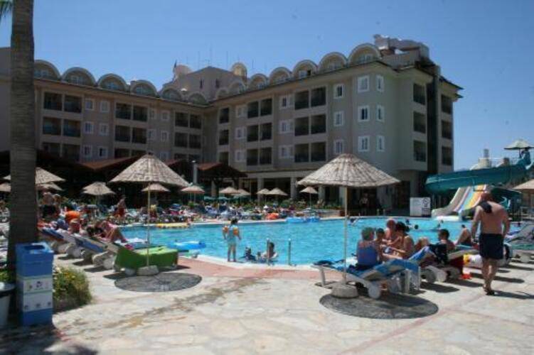 Julian Club Hotel