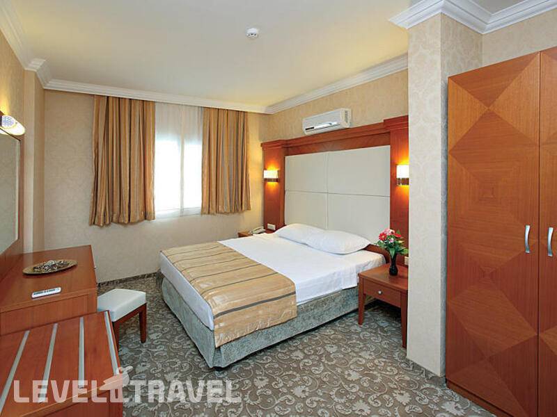 Фотография Julian Club Hotel