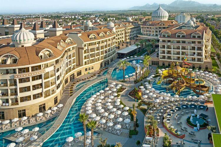 Kirman Belazur Resort & Spa