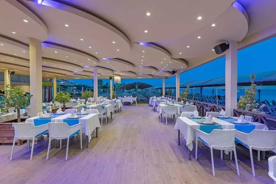 Kirman Belazur Resort & Spa