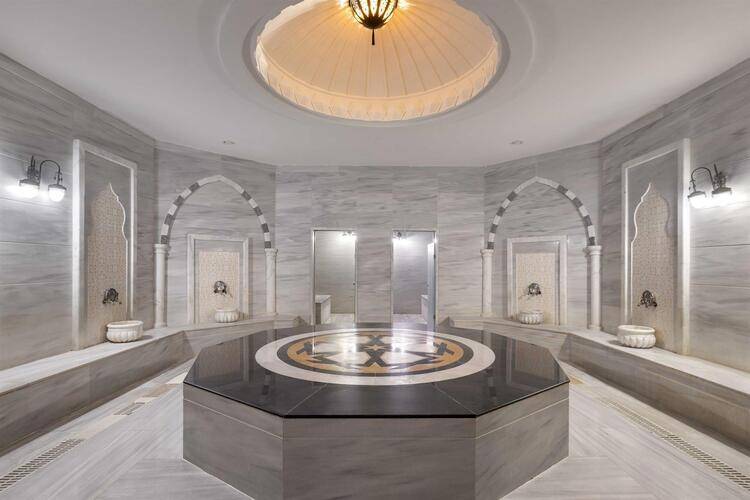 Kirman Belazur Resort & Spa