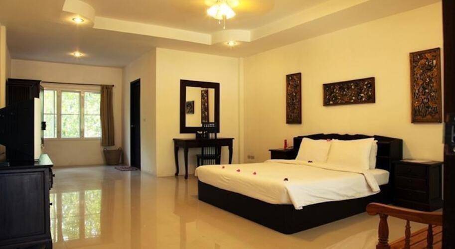 Rayaburi Resort (Racha Island)