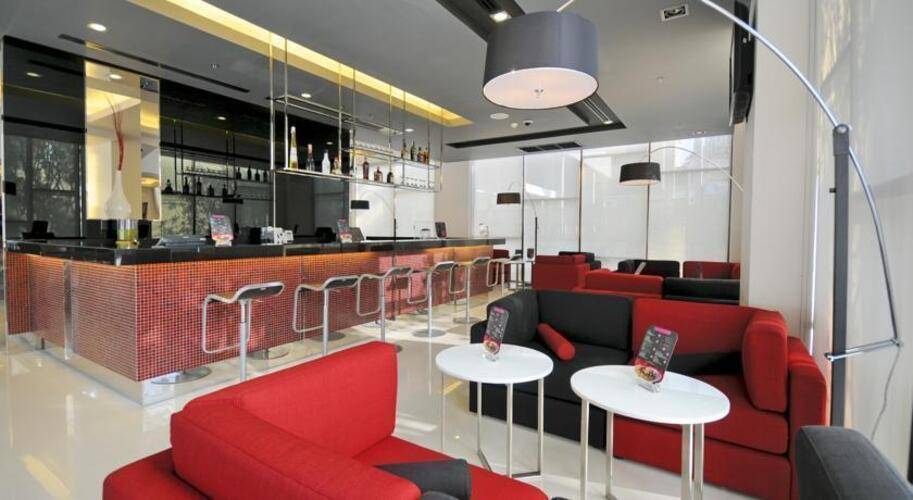 Ibis Bangkok Sukhumvit 4 (Ex. Ibis Bangkok Nana)