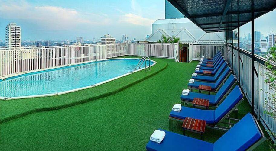 Bangkok Chada Hotel