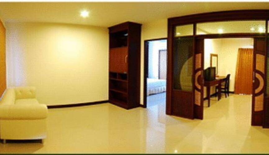 Embryo Hotel (Ex. Seri Place Hotel)
