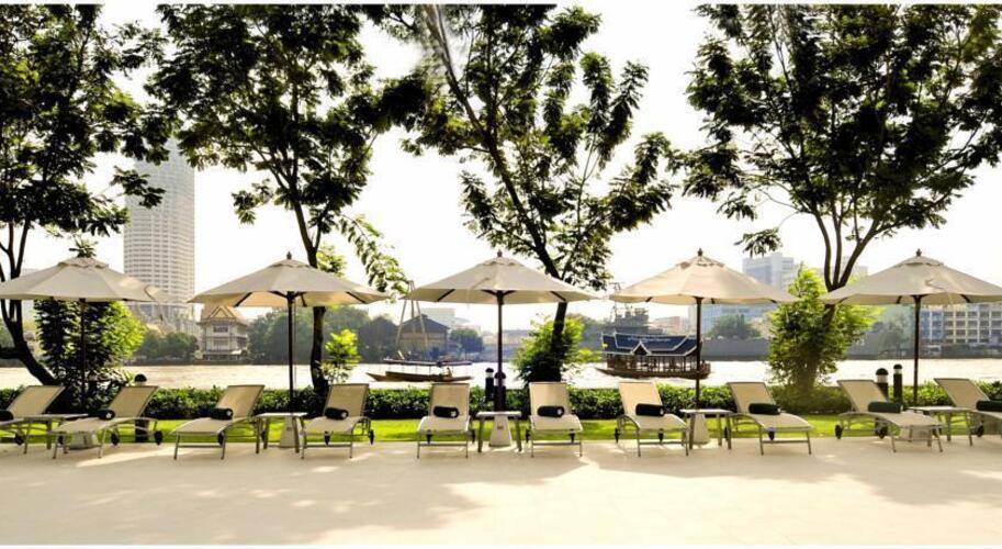 Ibis Bangkok Riverside