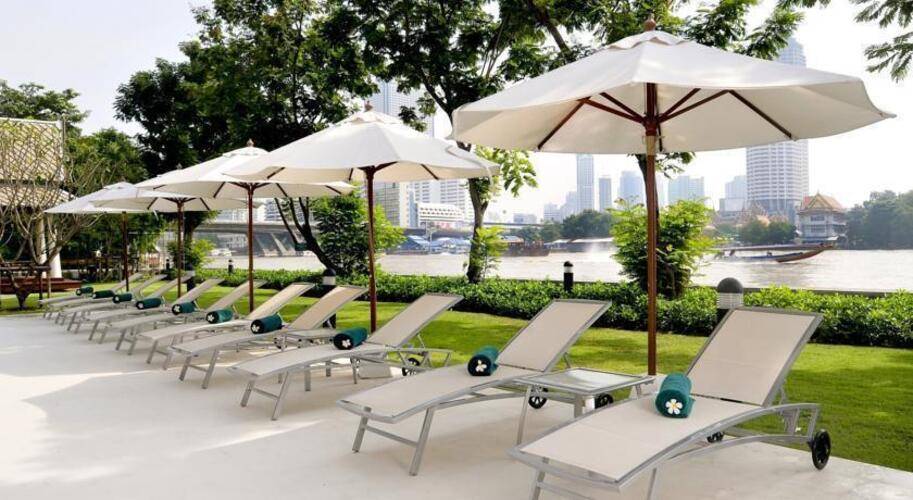 Ibis Bangkok Riverside
