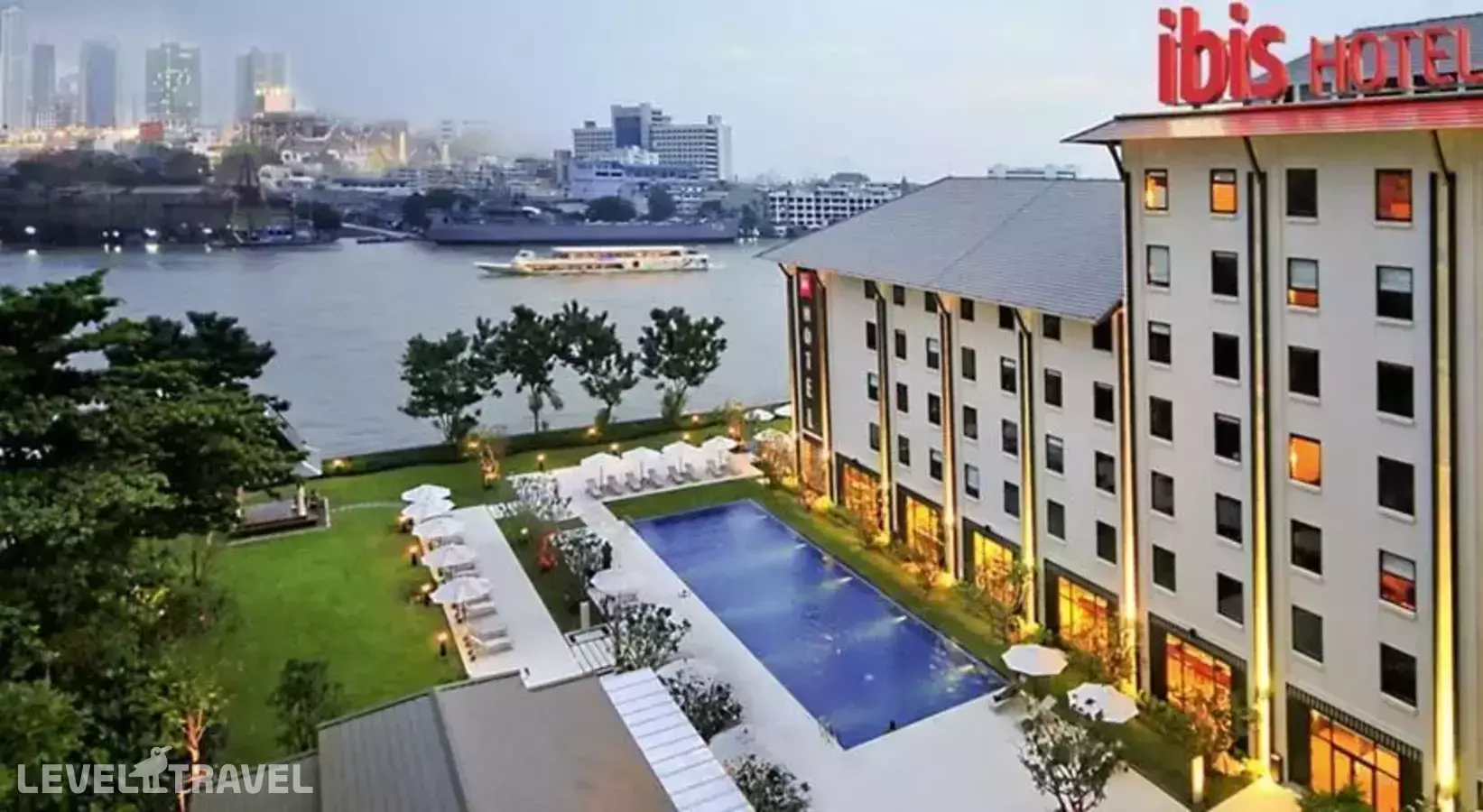 Ibis Bangkok Riverside