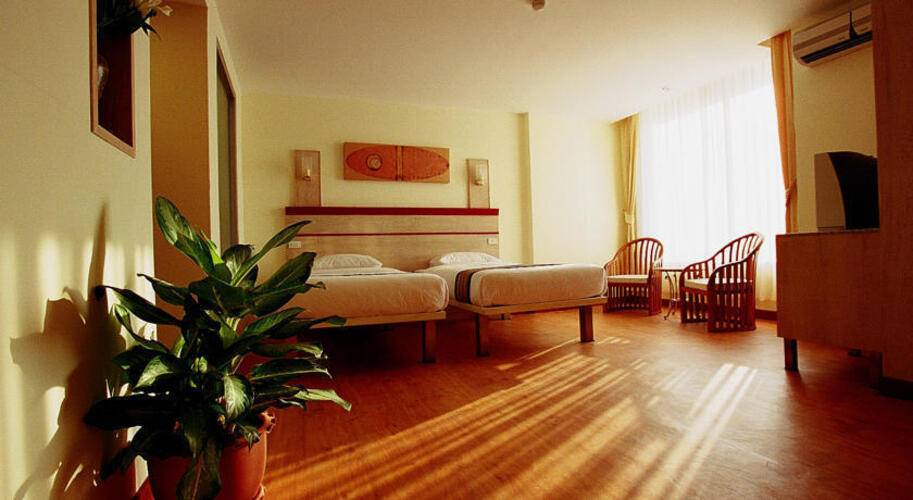 Eastern Grand Palace Hotel