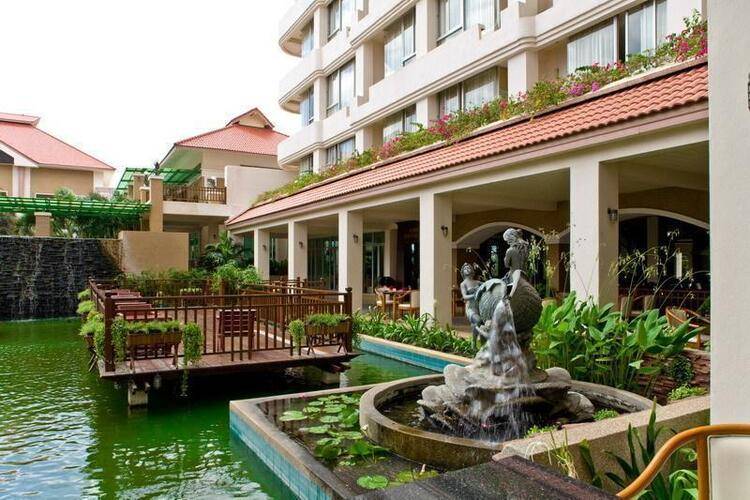 Eastern Grand Palace Hotel