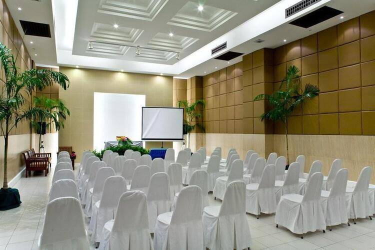 Eastern Grand Palace Hotel