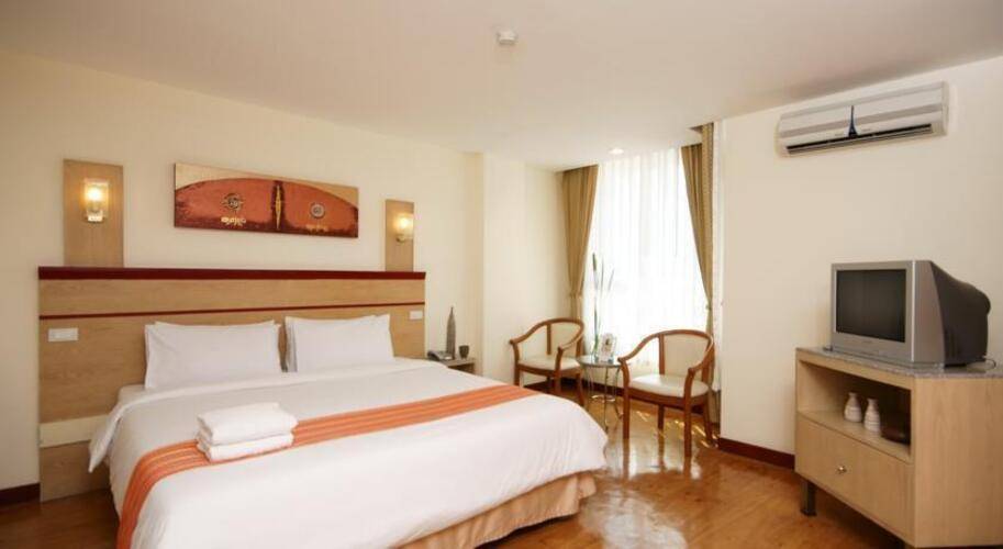 Eastern Grand Palace Hotel