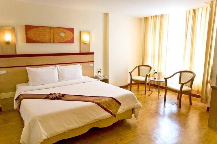 Eastern Grand Palace Hotel