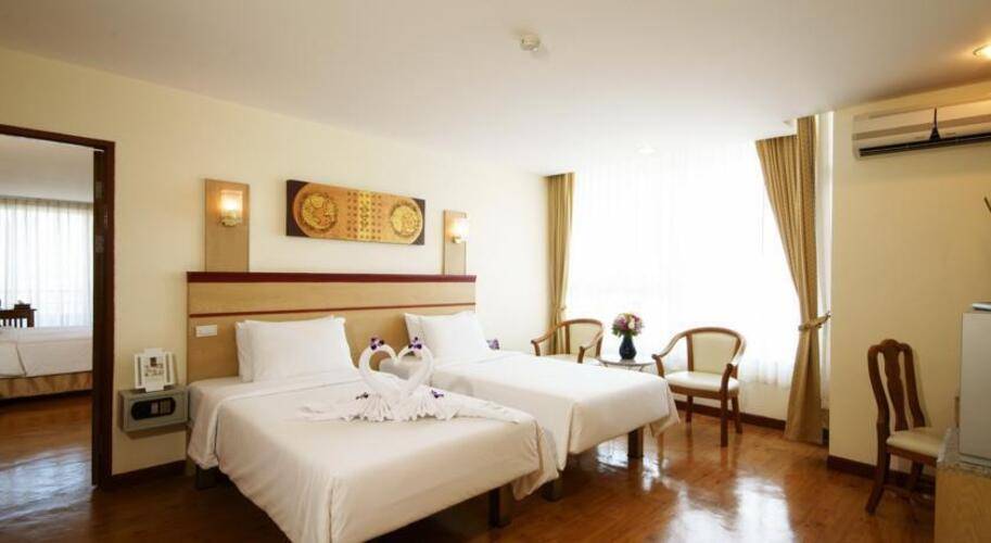 Eastern Grand Palace Hotel