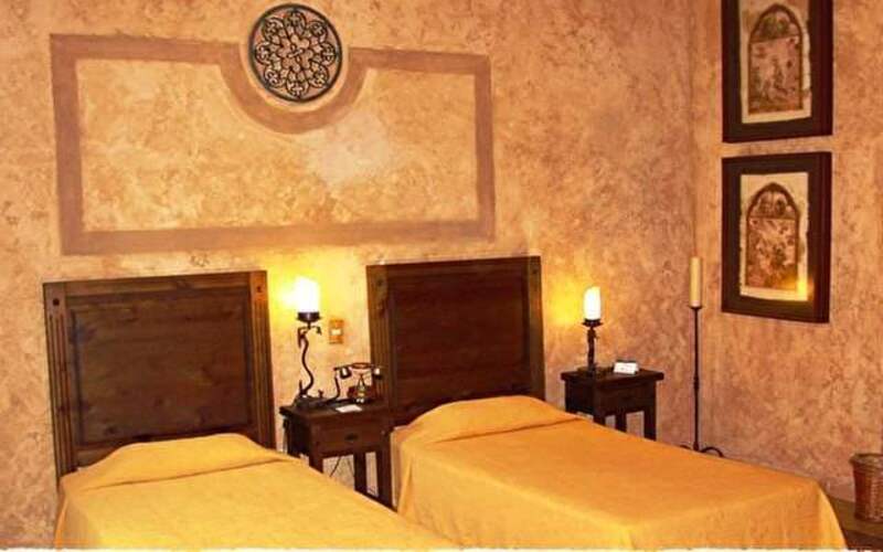 Hotel Los Frailes