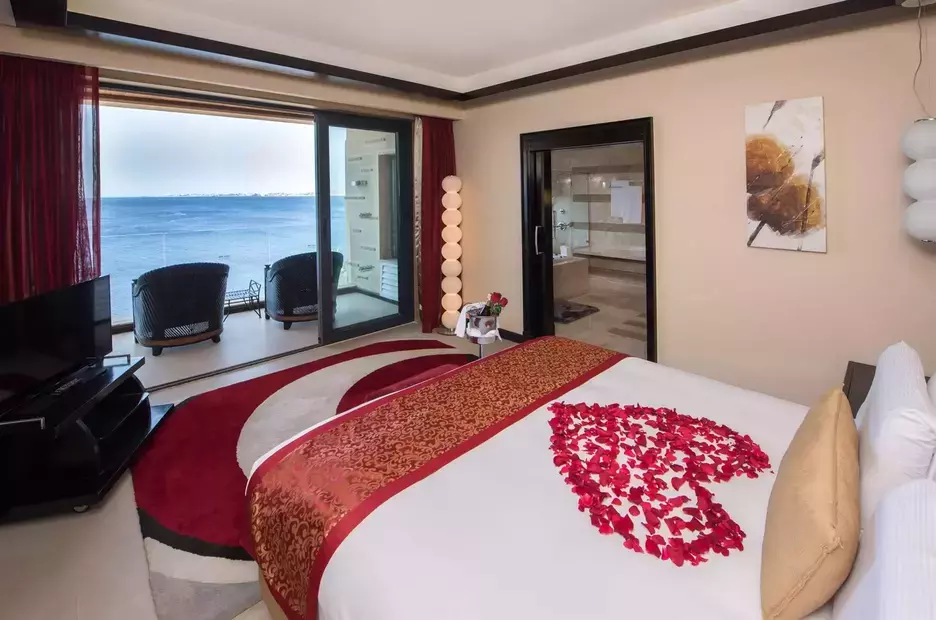 Reef Oasis Blue Bay Resort & Spa