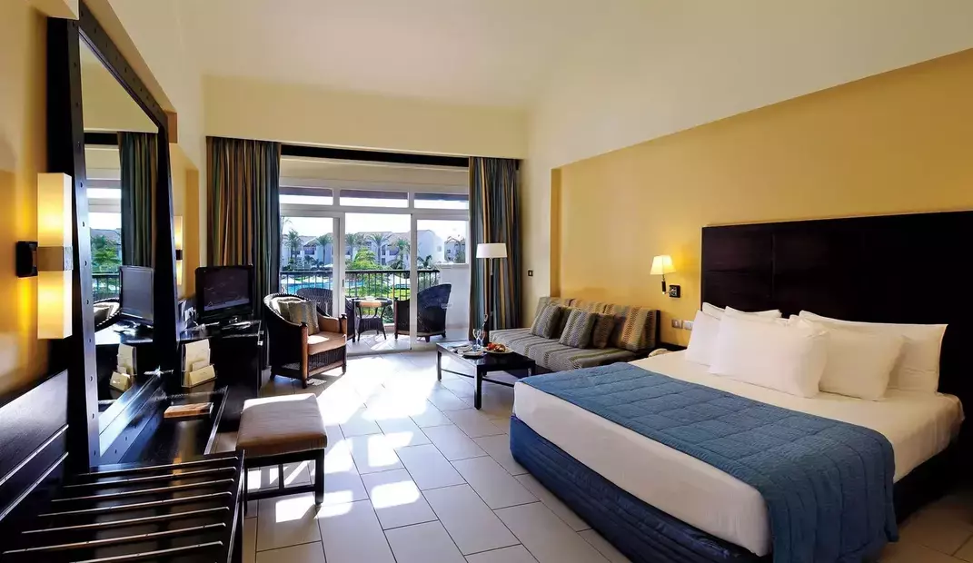 Reef Oasis Blue Bay Resort & Spa