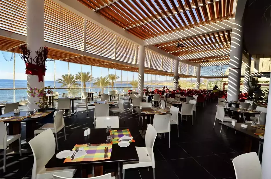Reef Oasis Blue Bay Resort & Spa