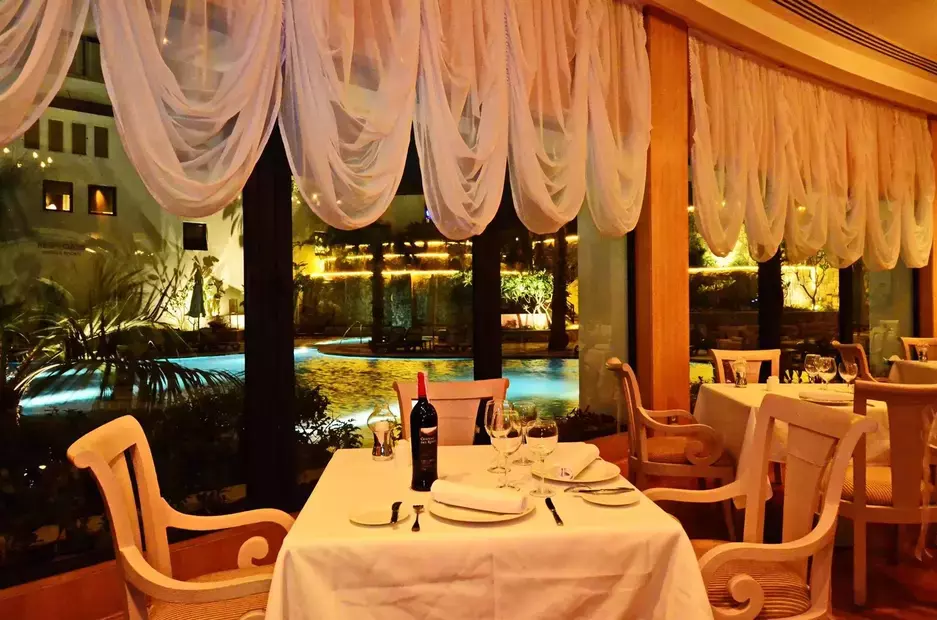 Reef Oasis Blue Bay Resort & Spa