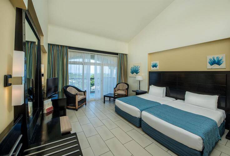 Reef Oasis Blue Bay Resort & Spa