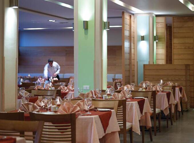 Coral Sea Aqua Club (Ex. Coral Sea Splash Resort)